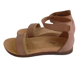 Spenco Jasmine Leather supportive  brown sandals women's size 9.5